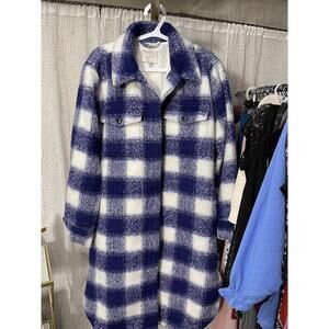 LOFT blue and White Plaid Fuzzy Long Shacket Jacket Women's Size small/med EUC